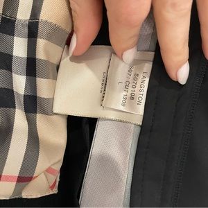 Men’s Authentic Burberry rain coat
